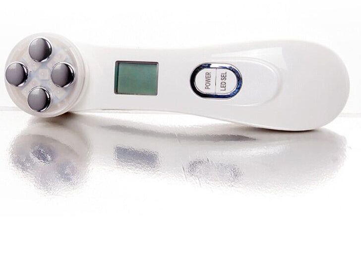 Instrument multifonctionnel de soin de rajeunissement de la peau (Multifunctional skin rejuvenation care instrument )inst