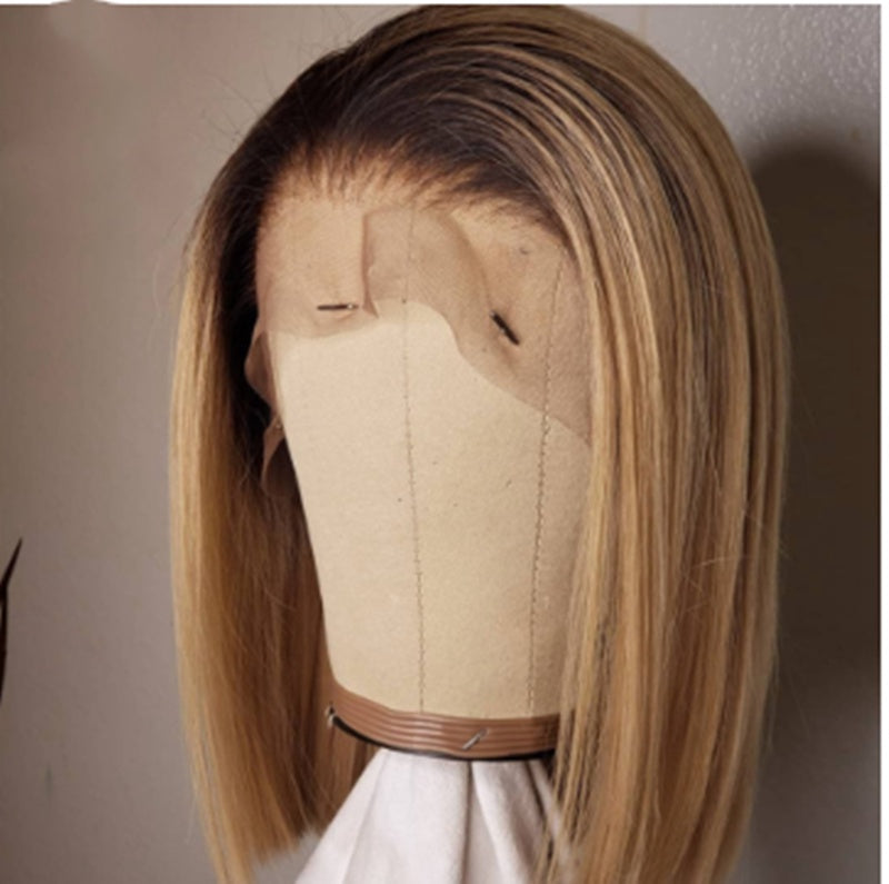 Grâce à un processus de traitement mécanique sophistiqué, cette perruque maintient sa forme et sa texture, assurant une longue durée de vie et un look impeccable.