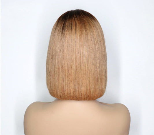 Grâce à un processus de traitement mécanique sophistiqué, cette perruque maintient sa forme et sa texture, assurant une longue durée de vie et un look impeccable.