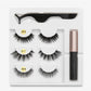 Faux cils avec des aimants à la mode (A Pair Of False Eyelashes With Magnets In Fashion)acc