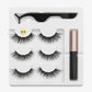 Faux cils avec des aimants à la mode (A Pair Of False Eyelashes With Magnets In Fashion)acc
